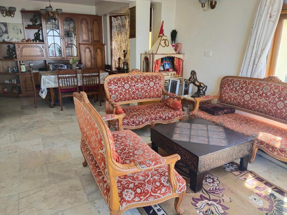Dhanlaxmi Apartments Шимла Екстериор снимка