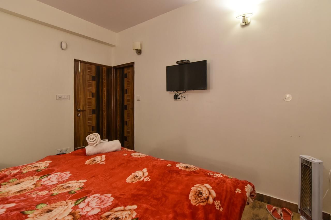 Dhanlaxmi Apartments Шимла Екстериор снимка
