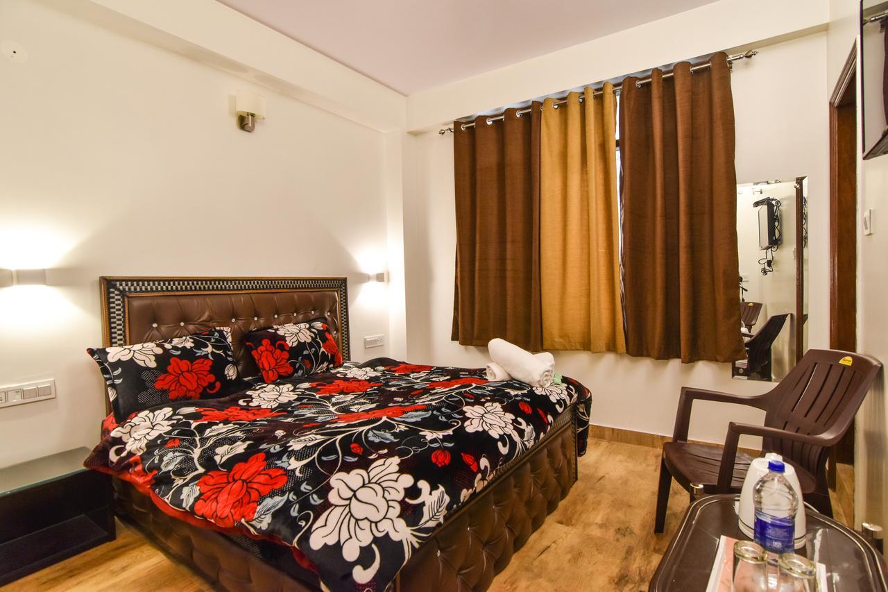 Dhanlaxmi Apartments Шимла Екстериор снимка